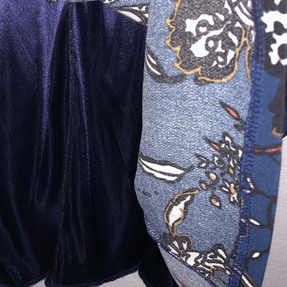 MANA FLORAL ART DRESS - Picture 3 of 7